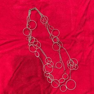 💚 NEW LOWER PRICE 💚~ 
Elegant Gold Circle Chain Necklace